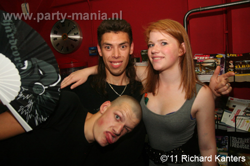 110618_147_beukgevaar_bazart_partymania_denhaag