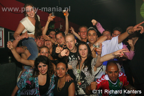 110618_156_beukgevaar_bazart_partymania_denhaag