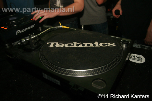 110618_207_beukgevaar_bazart_partymania_denhaag