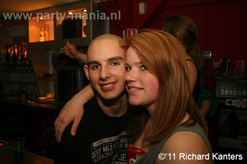 110618_229_beukgevaar_bazart_partymania_denhaag
