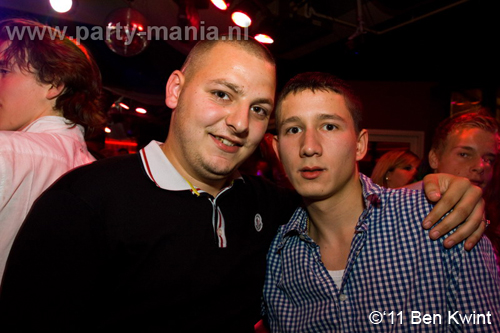 110624_013_maximaal_club_leparis_partymania_denhaag