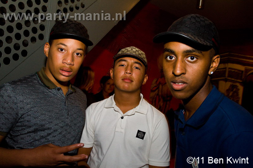 110624_042_maximaal_club_leparis_partymania_denhaag