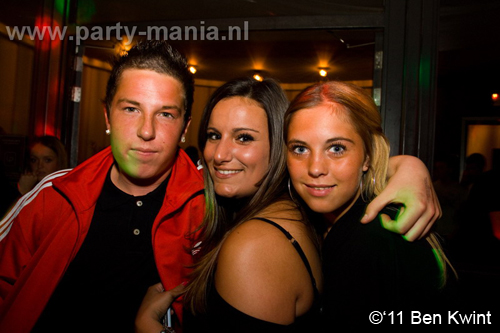 110624_044_maximaal_club_leparis_partymania_denhaag