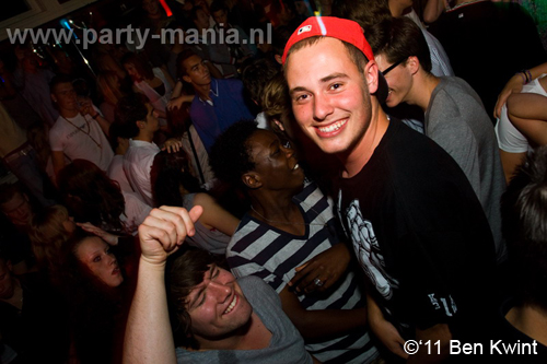 110624_059_maximaal_club_leparis_partymania_denhaag