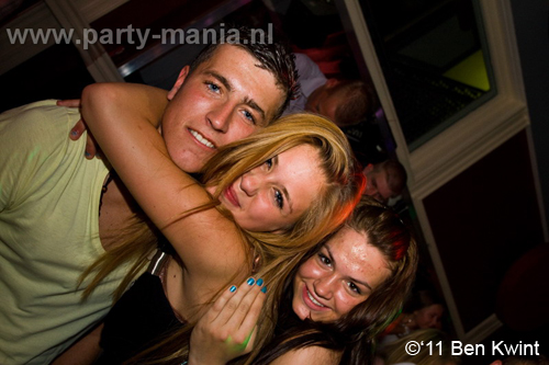 110624_062_maximaal_club_leparis_partymania_denhaag