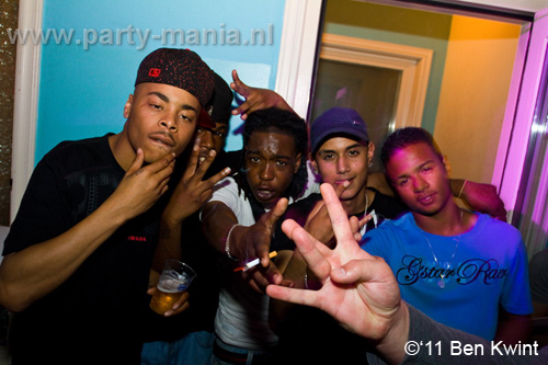 110624_083_maximaal_club_leparis_partymania_denhaag