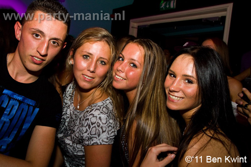 110624_085_maximaal_club_leparis_partymania_denhaag