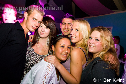 110624_089_maximaal_club_leparis_partymania_denhaag