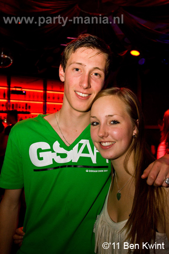 110624_100_maximaal_club_leparis_partymania_denhaag