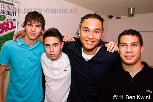 110624_105_maximaal_club_leparis_partymania_denhaag