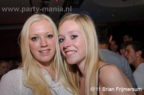 110625_010_hangover_club_seven_partymania_denhaag