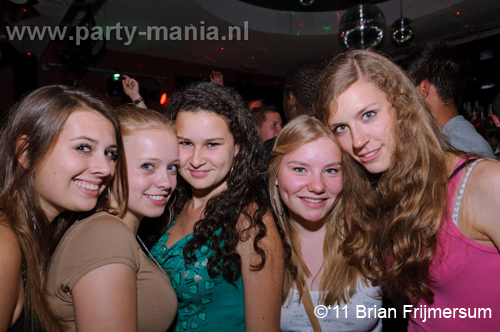 110625_016_hangover_club_seven_partymania_denhaag