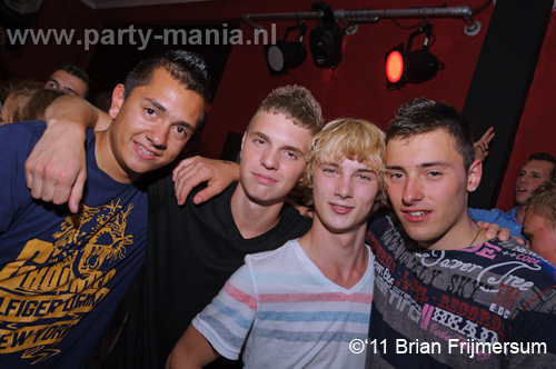 110625_033_hangover_club_seven_partymania_denhaag