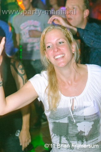 110702_094_90s_only_westwood_partymania_denhaag