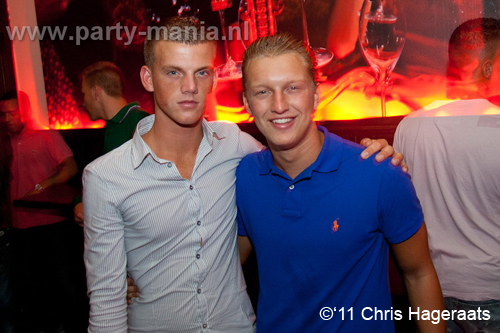 110716_078_club_luden_partymania_denhaag