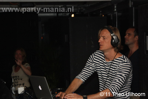 110716_036_hey_karavaan_partymania_denhaag