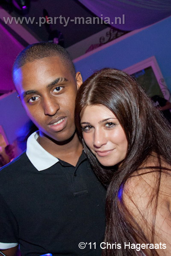 110820_028_dopenez_club_leparis_partymania_denhaag