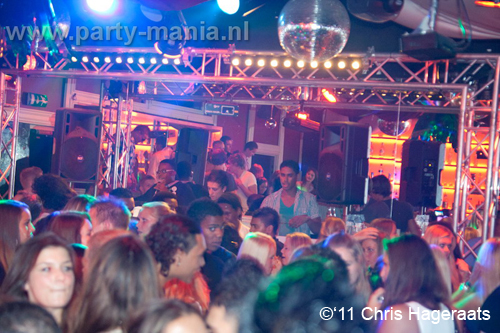 110820_036_dopenez_club_leparis_partymania_denhaag