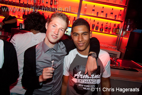 110820_066_dopenez_club_leparis_partymania_denhaag