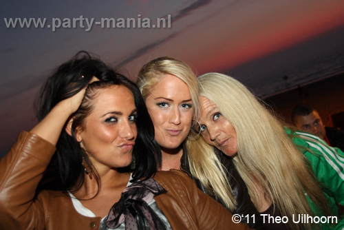 110821_006_whoosah_resident_nigh_partymania_denhaag