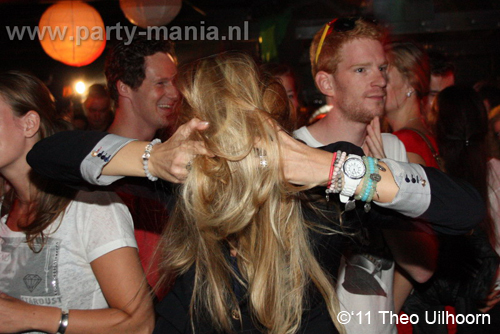 110821_034_whoosah_resident_nigh_partymania_denhaag