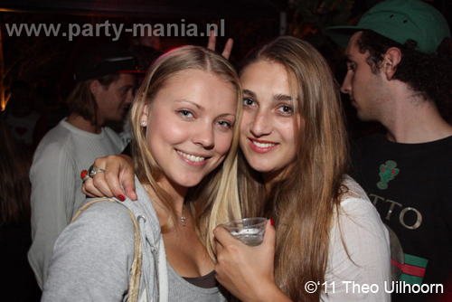 110821_044_whoosah_resident_nigh_partymania_denhaag