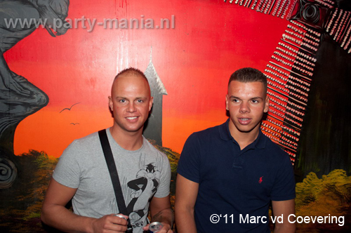 110826_002_maximaal_club_leparis_partymania_denhaag