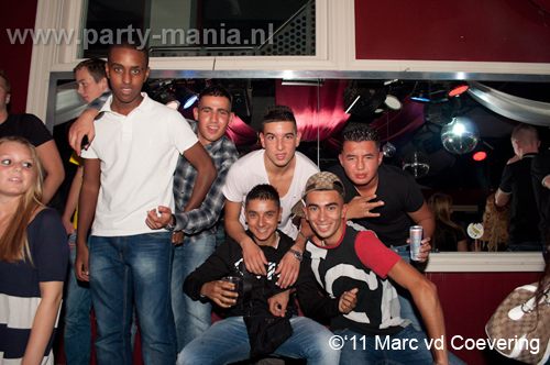 110826_007_maximaal_club_leparis_partymania_denhaag