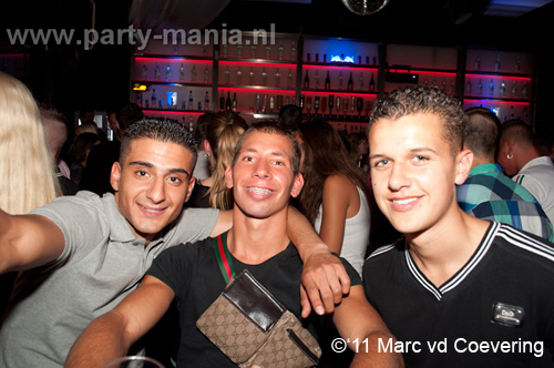 110826_011_maximaal_club_leparis_partymania_denhaag