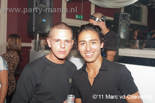 110826_026_maximaal_club_leparis_partymania_denhaag