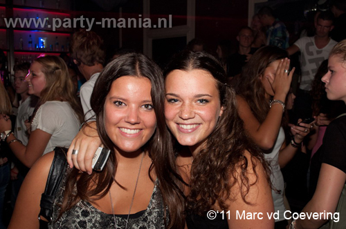 110826_027_maximaal_club_leparis_partymania_denhaag