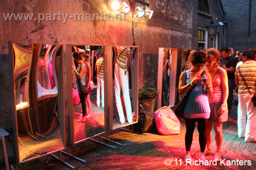 110903_041_museumnacht_partymania_denhaag