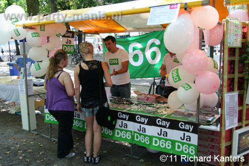 110903_025_the_hague_pride_partymania_denhaag