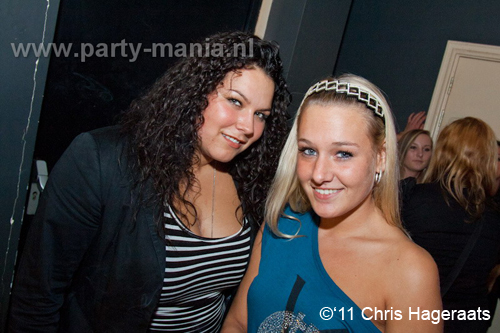 110917_004_keizer_club_leparis_partymania_denhaag