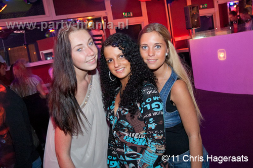 110917_008_keizer_club_leparis_partymania_denhaag