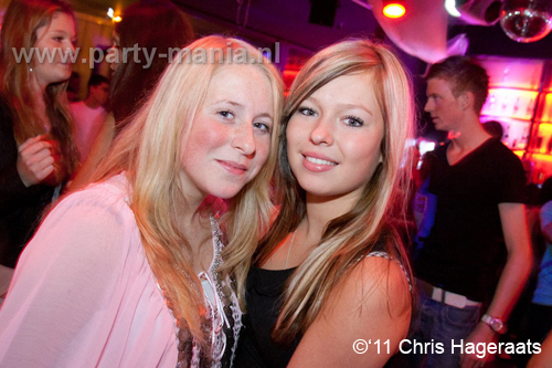 110917_022_keizer_club_leparis_partymania_denhaag