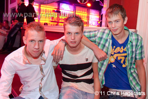 110917_024_keizer_club_leparis_partymania_denhaag