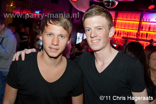 110917_025_keizer_club_leparis_partymania_denhaag