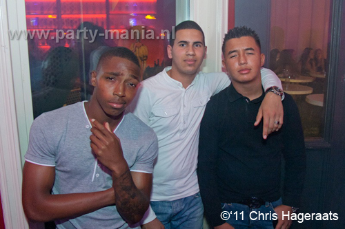 110917_035_keizer_club_leparis_partymania_denhaag
