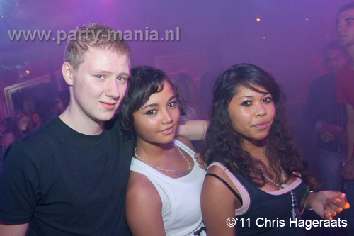 110917_043_keizer_club_leparis_partymania_denhaag
