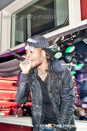 110917_071_keizer_club_leparis_partymania_denhaag