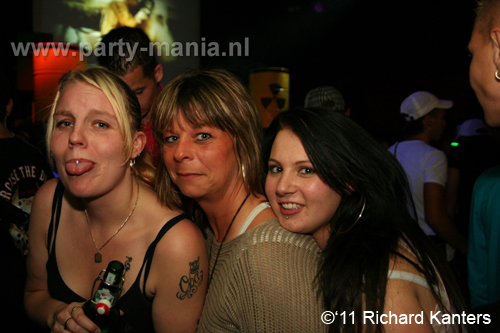 111008_052_beukgevaar_bazart_partymania_denhaag