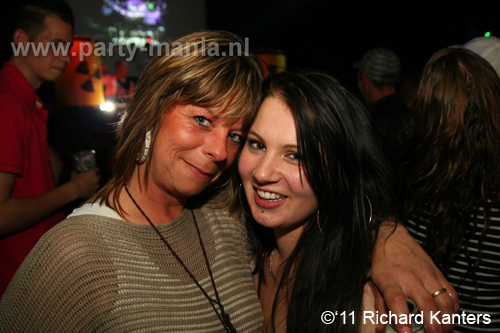 111008_053_beukgevaar_bazart_partymania_denhaag