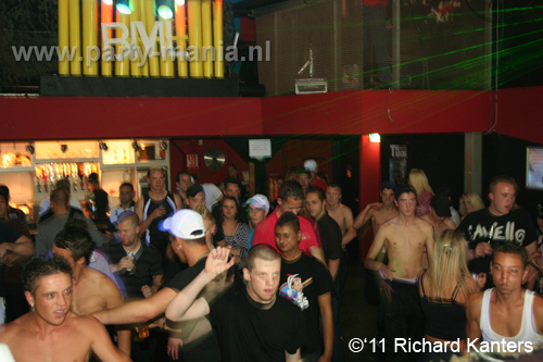 111008_082_beukgevaar_bazart_partymania_denhaag