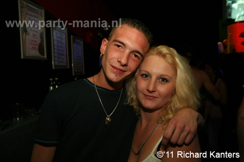 111008_095_beukgevaar_bazart_partymania_denhaag