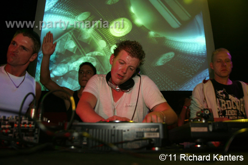 111008_116_beukgevaar_bazart_partymania_denhaag