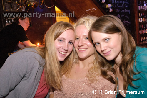 111021_26_rootz_onfire_partymania_denhaag