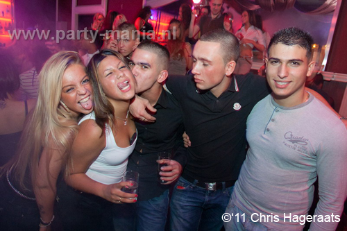 111022_032_paris_and_friends_partymania_denhaag