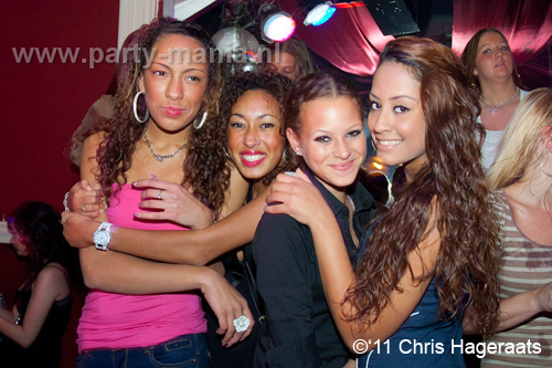 111022_046_paris_and_friends_partymania_denhaag