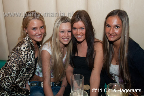 111022_074_paris_and_friends_partymania_denhaag